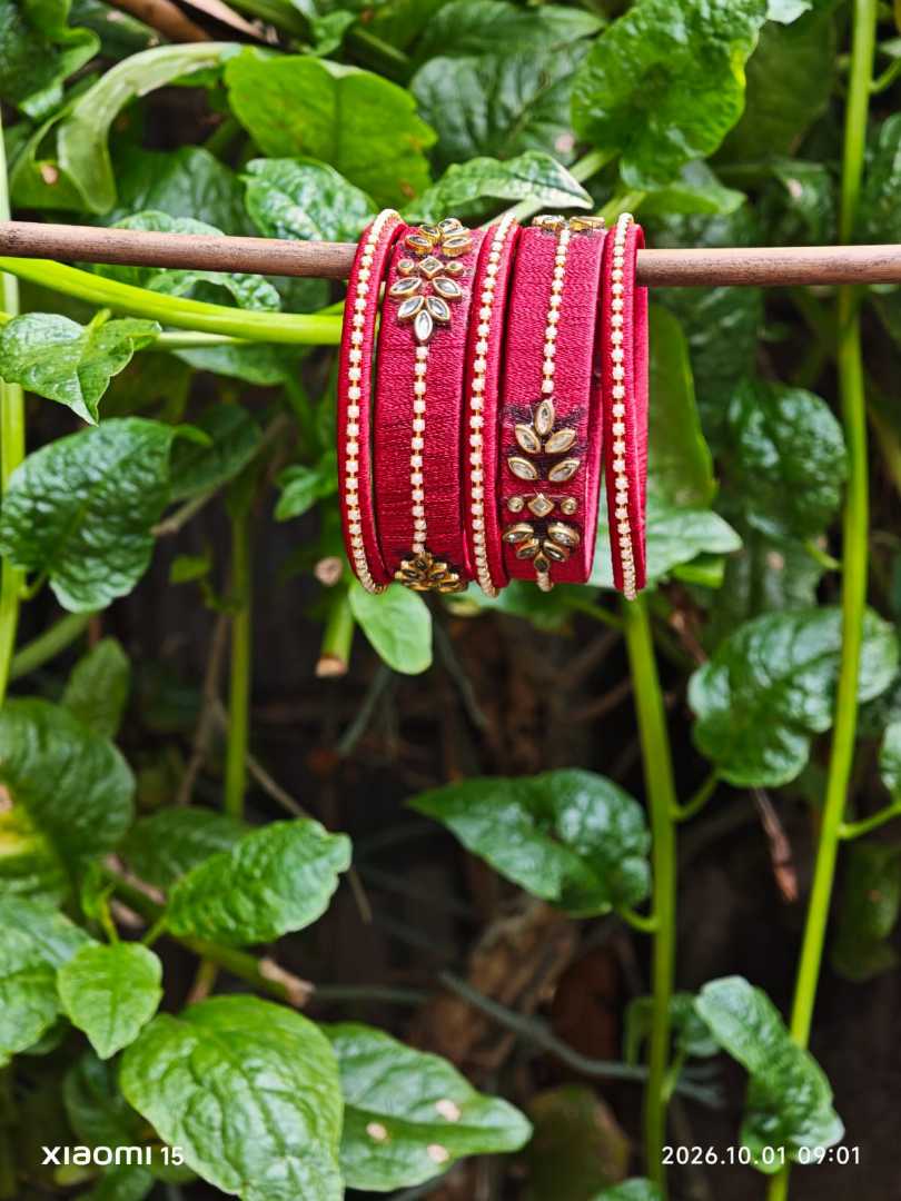 সূতার,চুড়ি